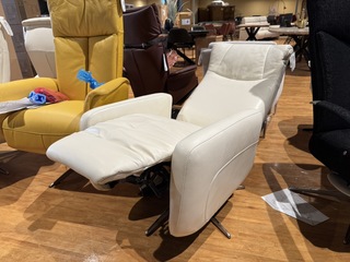 Relaxfauteuil, wit leer, elektrisch verstelbaar, chromen poot